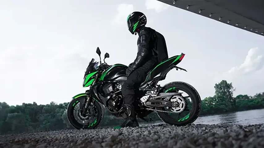 Glastint film covering moto